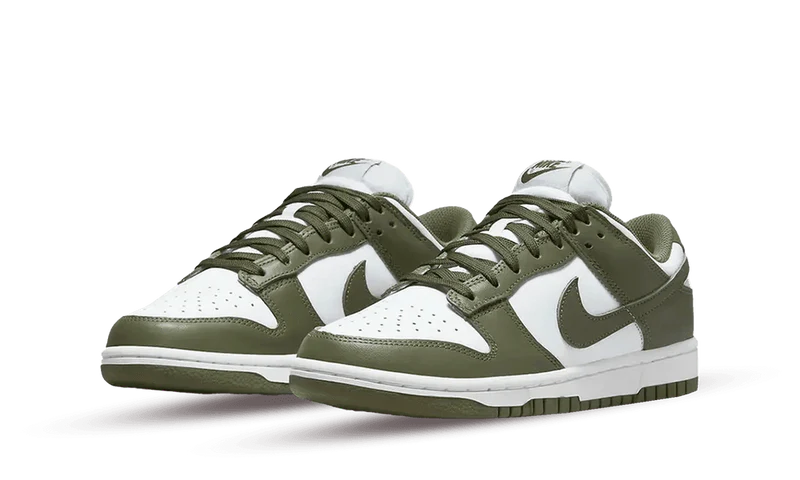 Nike Dunk Low Medium Olive (W)